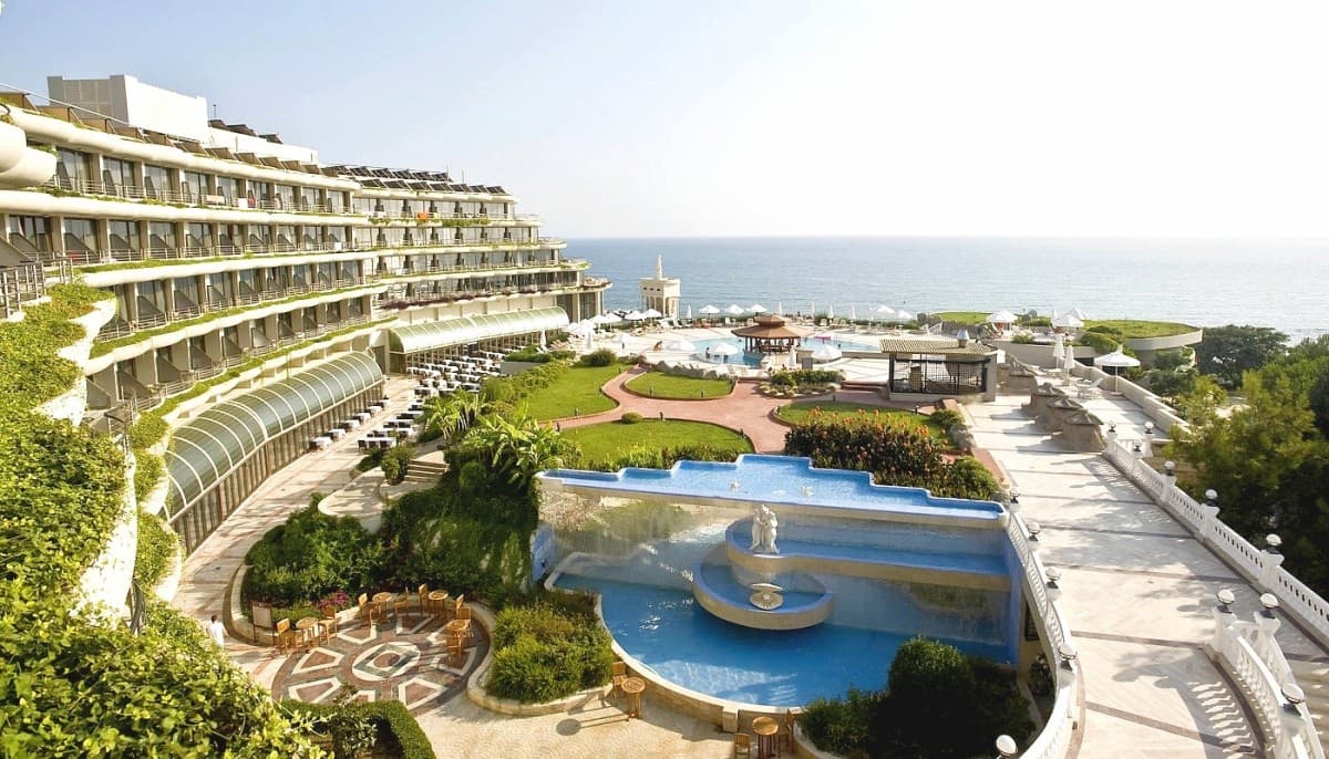 Sunrise Queen Luxury Resort & Spa