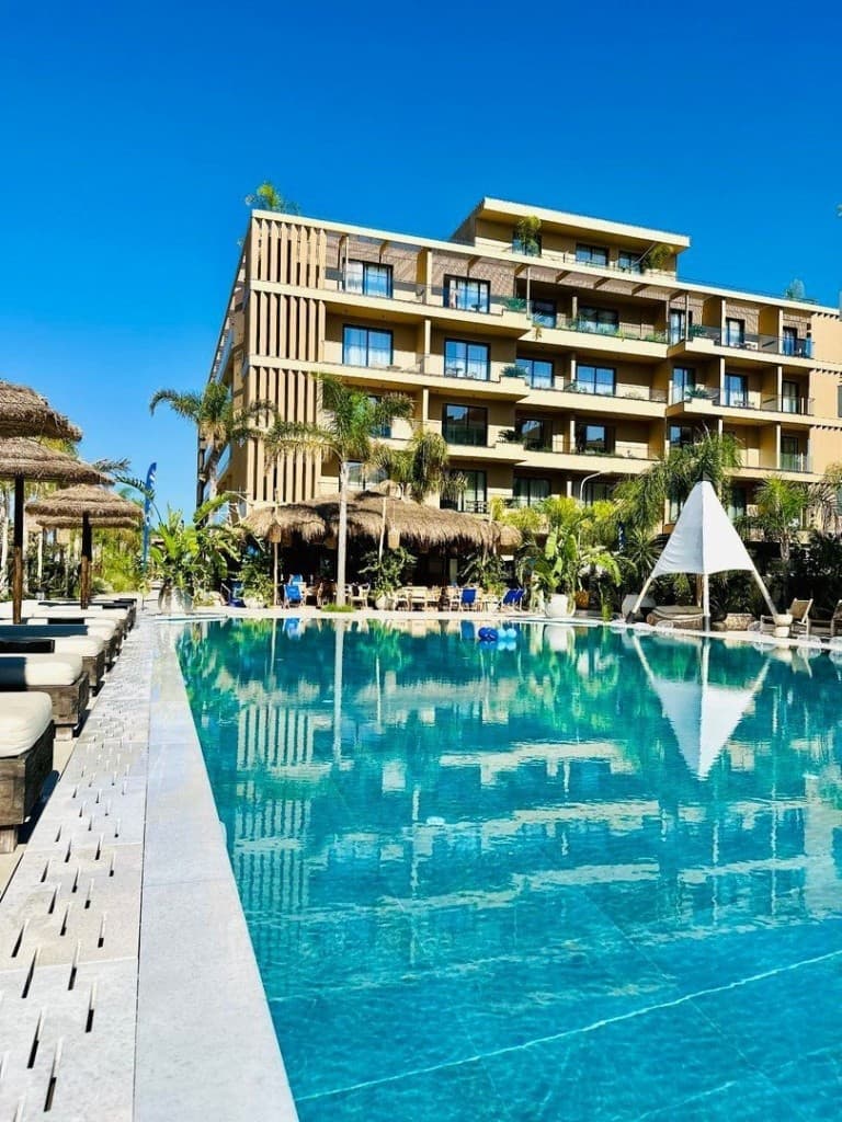 Regina Palm Resort