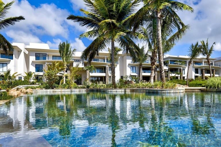 Radisson Blu Azuri Resort & Spa (Roches Noires)