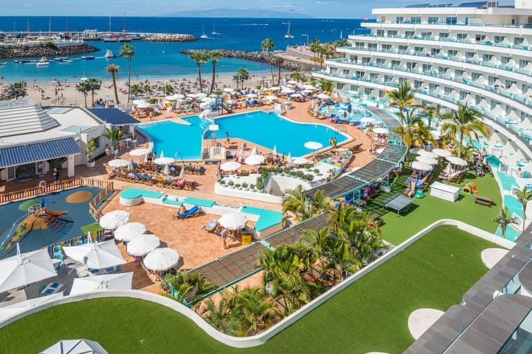 Hovima La Pinta Beachfront Family