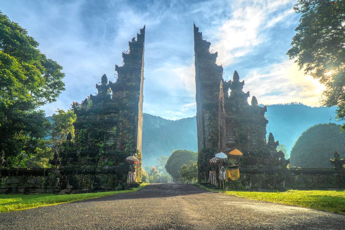 Bali: ostrov, který vás pohltí — pokud víte, jak tam přežít
